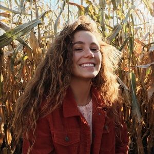 Meet your Posher, Maggie